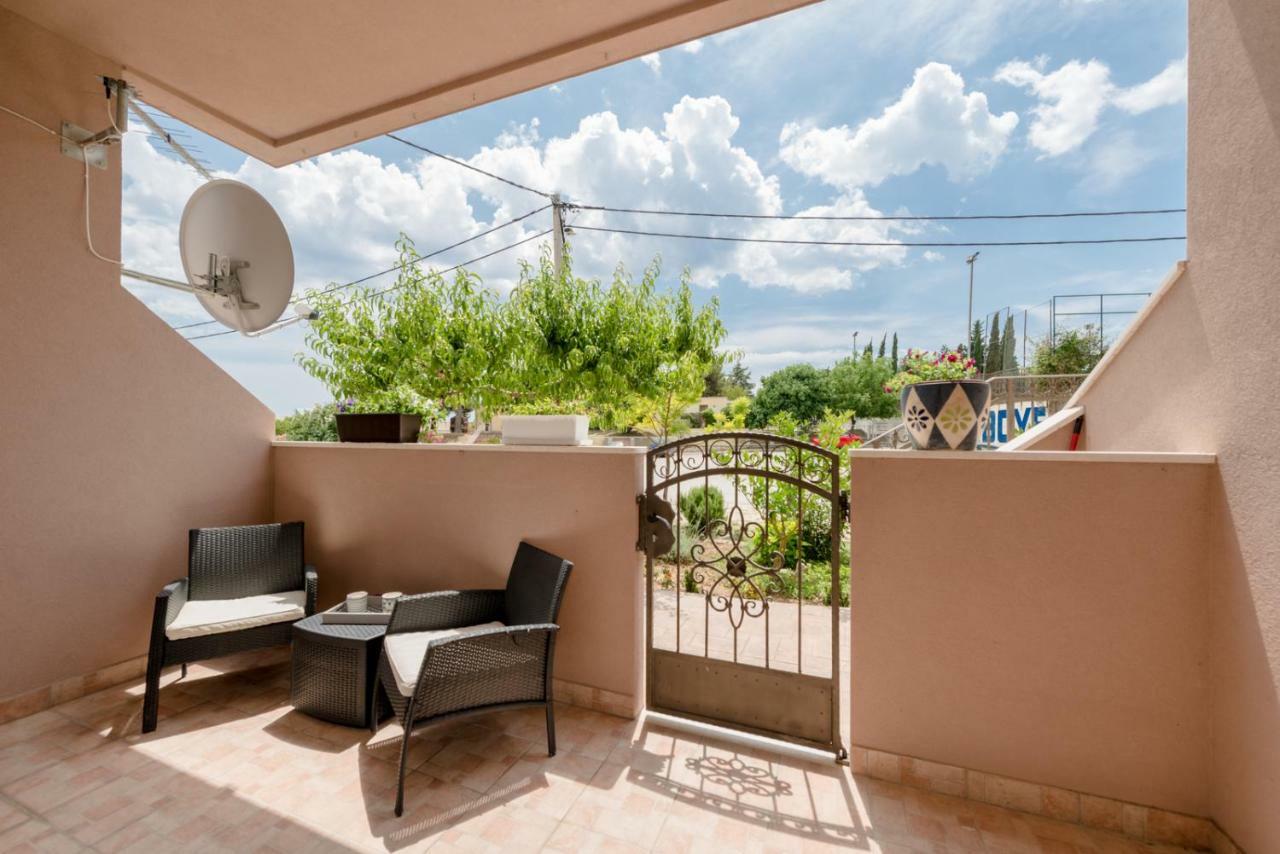 Apartment Roko Split Exterior photo